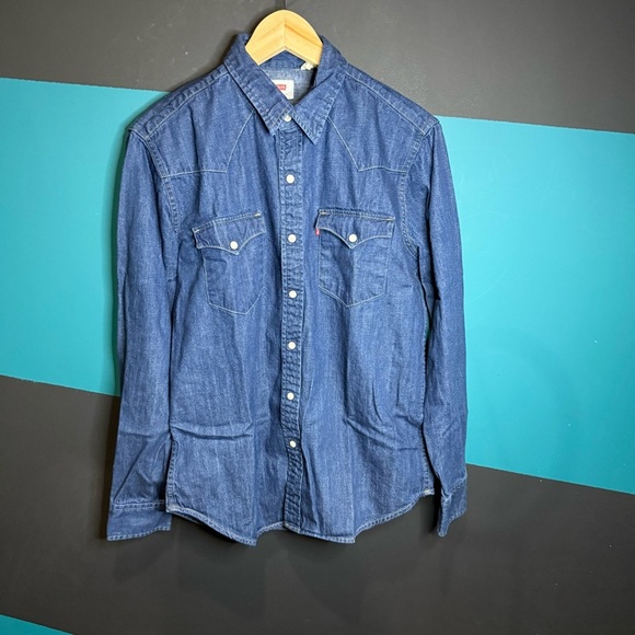 Levi's Blue Casual Button Down Shirt Classic Western Style - Picture 2 of 9